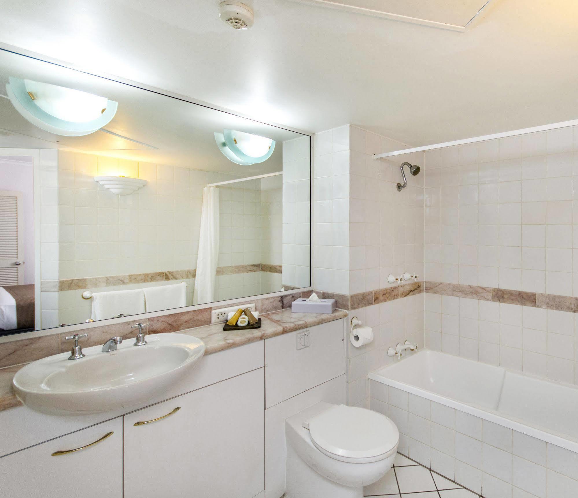 Il Centro Apartment Hotel Cairns Bagian luar foto
